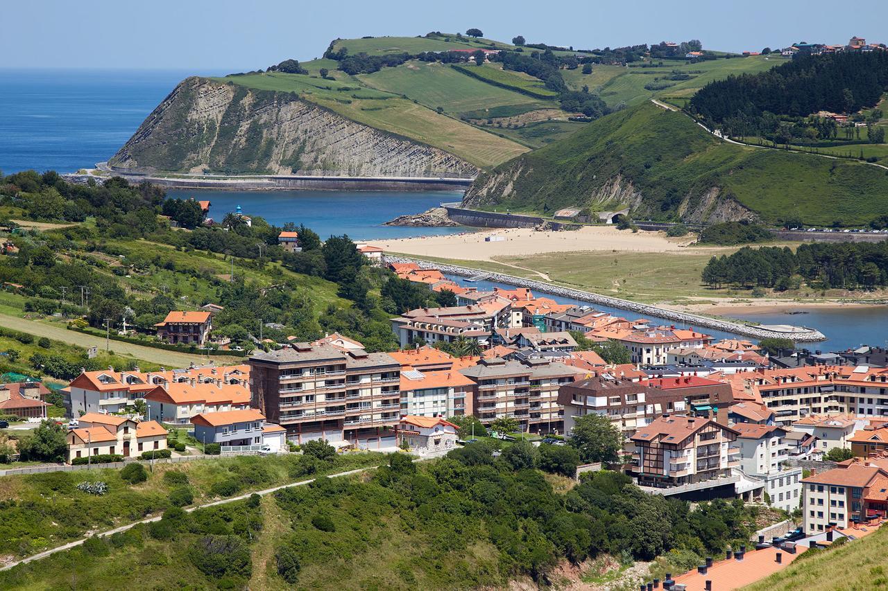 Hotel Flysch Zumaia Bagian luar foto